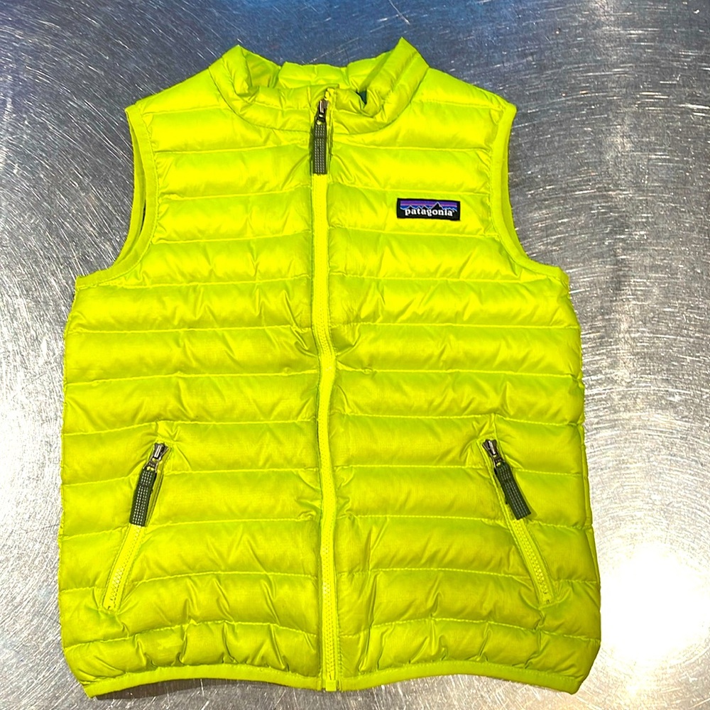 Patagonia kids down vest 5T electric lime